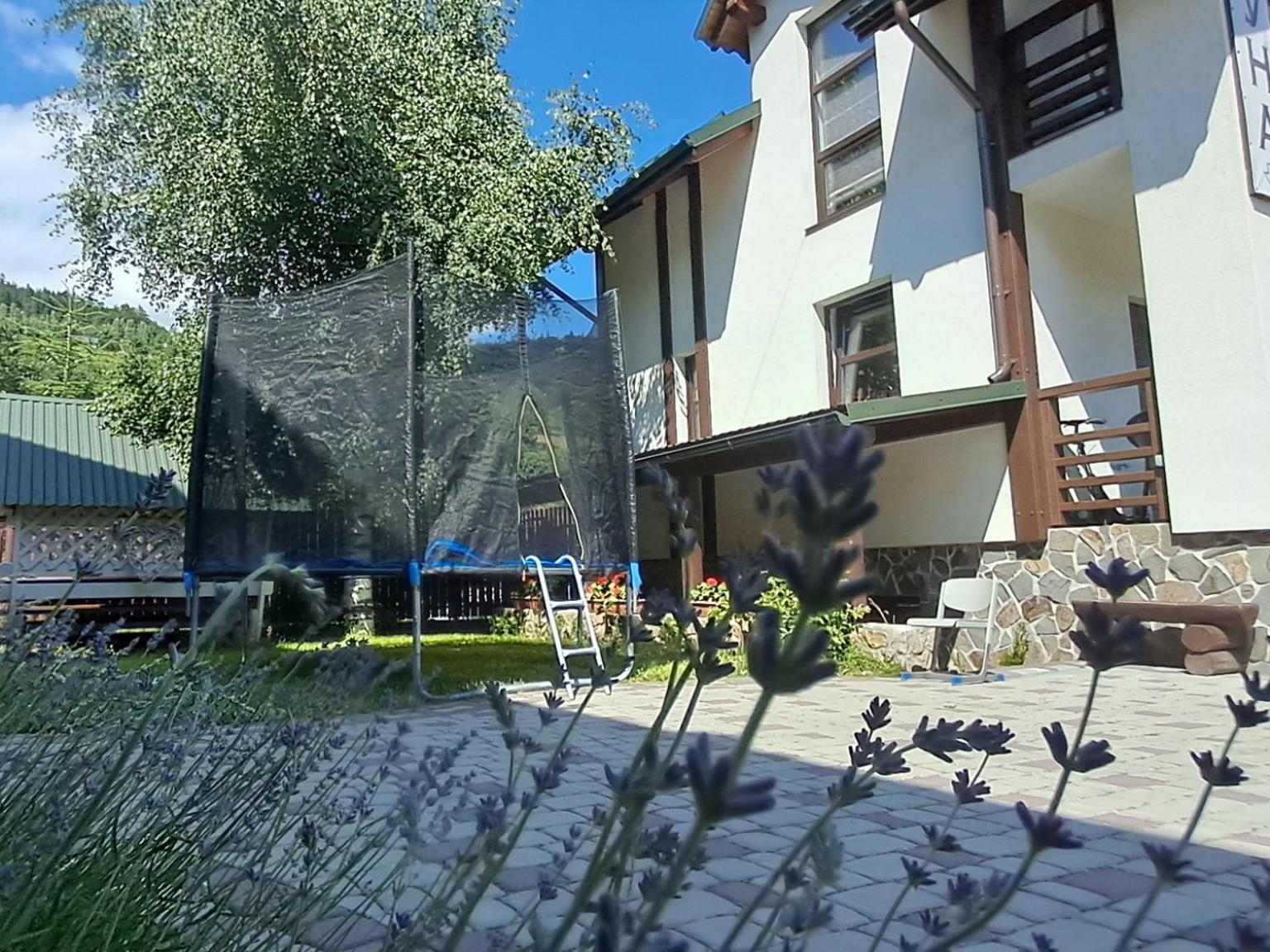 Girska Sonata Hotel & Apartments Микуличин Екстериор снимка
